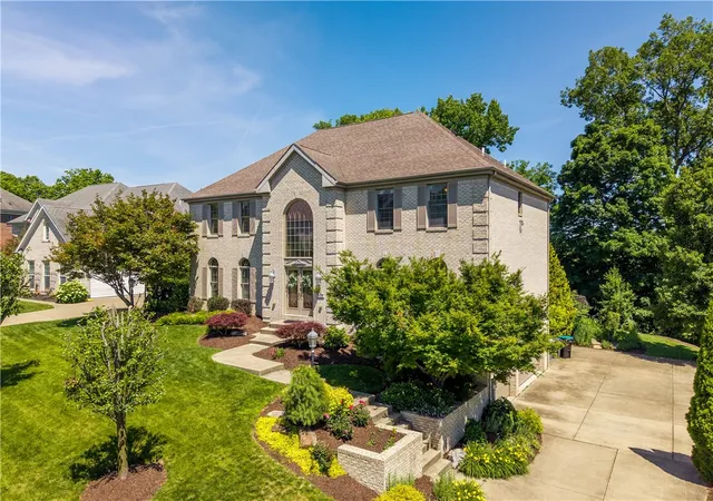 Single family home for sale at 109 Windermere Ct, Canonsburg, PA 15317 | MLS# 1759257 | Listing updated on 2026-07-12