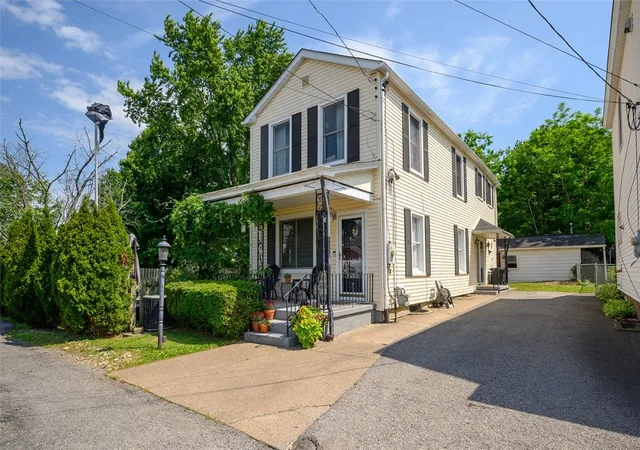 Homes for sale in Sewickley, PA | 553 Beall Way, Sewickley, PA 15143 | MLS# 1759079