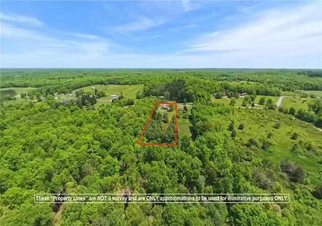 Homes for sale in Cranberry Twp, PA | 539 Heckathorn Church Rd, Cranberry Twp, PA 16346 | MLS# 1758982