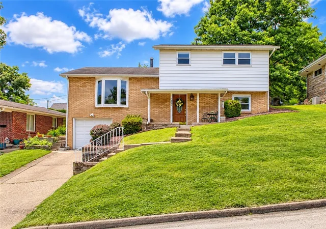 Photo 1 of Single family home for sale at 1620 Ashland St, South Greensburg Boro, PA 15601 | MLS# 1759349 | Listing updated on 2026-10-10