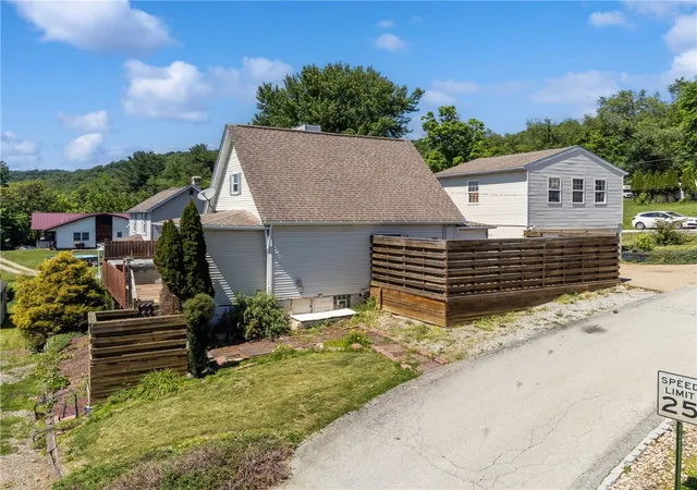 Photo 2 of Single family home for sale at 512 5th Street, Rostraver, PA 15087 | MLS# 1759436 | Listing updated on 2026-08-01