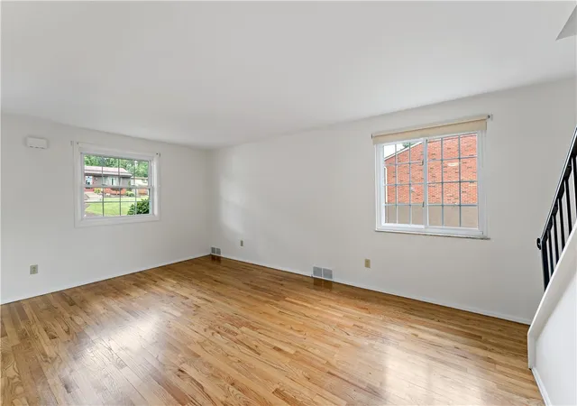 Photo 5 of Single family home for sale at 212 Mardi Gras Dr, Plum Boro, PA 15239 | MLS# 1759413 | Listing updated on 2026-07-28