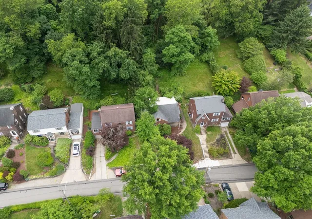 Homes for sale in Forest Hills Boro, PA | 610 Cascade Rd, Forest Hills Boro, PA 15221 | MLS# 1759463