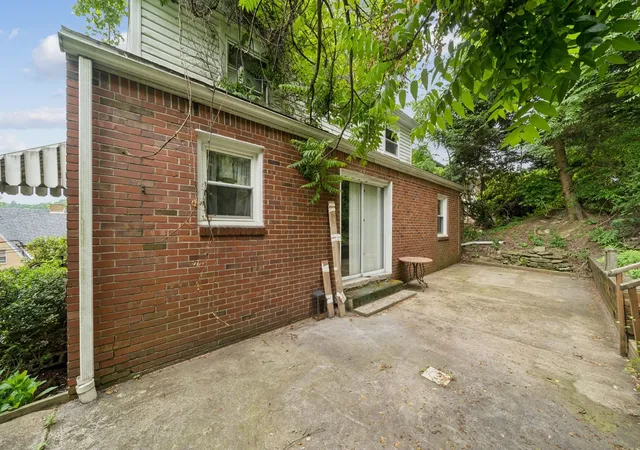 Homes for sale in Forest Hills Boro, PA | 610 Cascade Rd, Forest Hills Boro, PA 15221 | MLS# 1759463