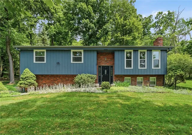 1st image of 225 Woodcroft Rd, Economy, PA 15005 | MLS# 1759005