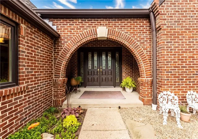 3rd image of 4191 Rothschild Ct, Allison Park, PA 15101 | MLS# 1759252