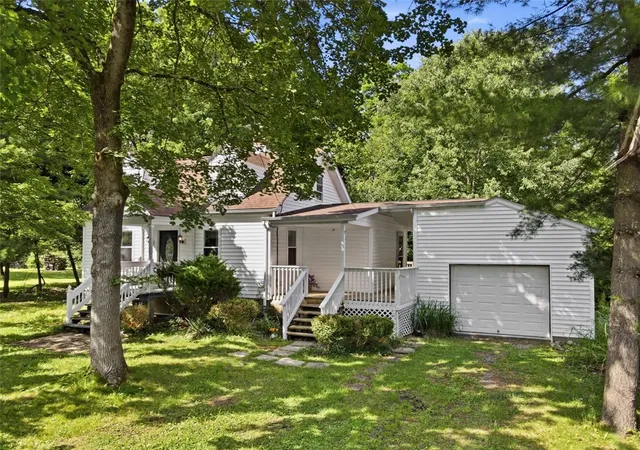 Homes for sale in Economy, PA | 126 Davis Rd, Economy, PA 15143 | MLS# 1759334