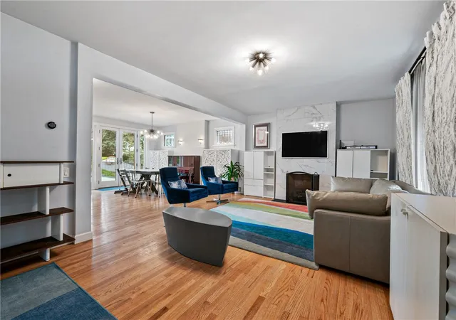 Homes for sale in Squirrel Hill, PA | 5912 Beacon Street, Squirrel Hill, PA 15217 | MLS# 1759444