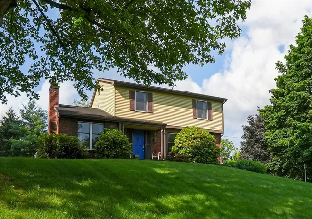 Homes for sale in Murrysville, PA | 3479 Ivy Dr, Murrysville, PA 15668 | MLS# 1759526