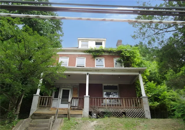 Homes for sale in Homewood Brushton, PA | 1058 Blackadore St, Homewood Brushton, PA 15221 | MLS# 1759465