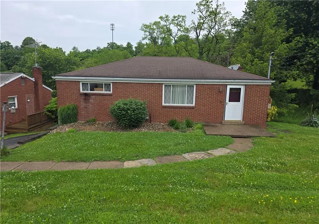 1st image of 123 Broadlawn Dr, Elizabeth, PA 15037 | MLS# 1759060