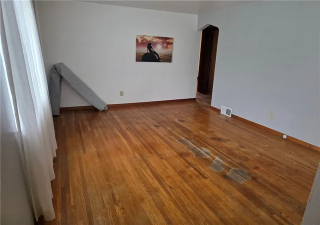 3rd image of 123 Broadlawn Dr, Elizabeth, PA 15037 | MLS# 1759060