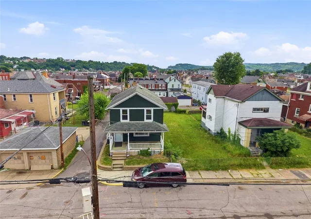 Homes for sale in Stowe Twp, PA | 1101 12th Street, Stowe Twp, PA 15136 | MLS# 1759342