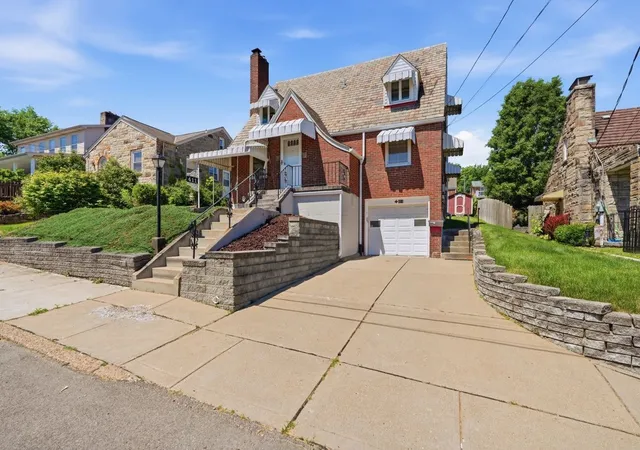 Homes for sale in Stowe Twp, PA | 411 Phillips Ave, Stowe Twp, PA 15136 | MLS# 1759538
