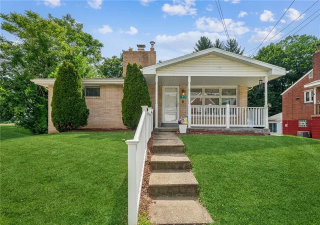 Homes for sale in White Oak, PA | 1904 Ohio Ave, White Oak, PA 15131 | MLS# 1759248