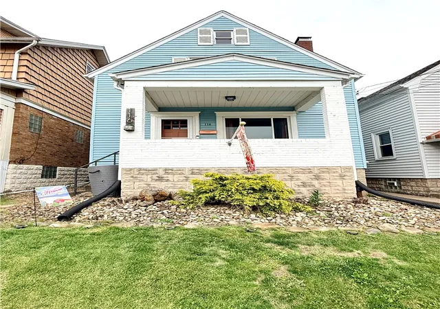Homes for sale in Ingram, PA | 116 Schley Ave, Ingram, PA 15205 | MLS# 1759511