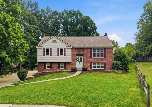 2nd image of 2414 Bellwood Court, Franklin Park, PA 15237 | MLS# 1759481