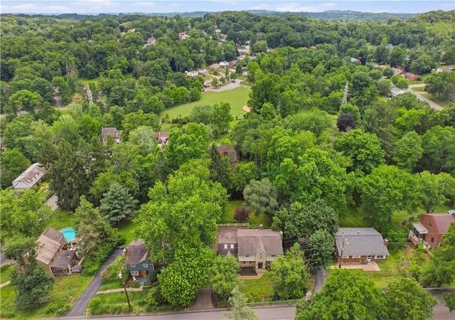 Homes for sale in Ross Twp, PA | 131 Elm Road, Ross Twp, PA 15237 | MLS# 1759359