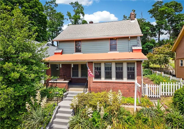 Photo 1 of Sale Pending at 827 Florence Ave, Avalon, PA 15202 | MLS# 1759412 | Listing updated on 2026-08-03