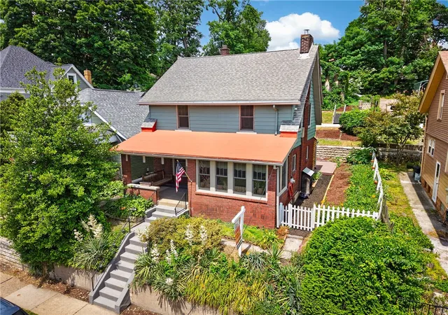 Photo 2 of Sale Pending at 827 Florence Ave, Avalon, PA 15202 | MLS# 1759412 | Listing updated on 2026-08-03