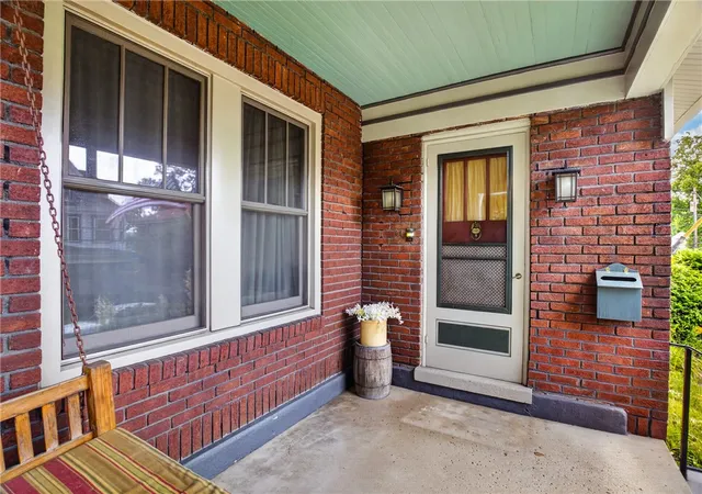Photo 3 of Sale Pending at 827 Florence Ave, Avalon, PA 15202 | MLS# 1759412 | Listing updated on 2026-08-03