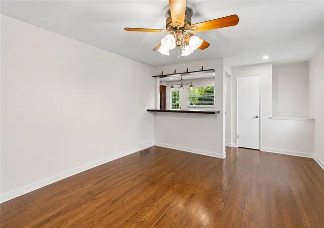 Photo 3 of Single family home for sale at 424 Amherst Ave, Coraopolis, PA 15108 | MLS# 1759385 | Listing updated on 2026-07-12