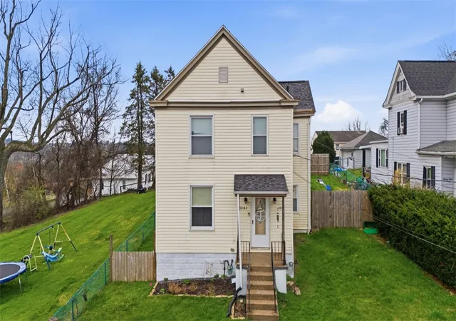 1st image of 32 Shannon Ave, Washington, PA 15301 | MLS# 1759610