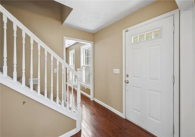 Photo 3 of Single family home for sale at 1720 Susan Ct, Hermitage, PA 16148 | MLS# 1758822 | Listing updated on 2026-09-26
