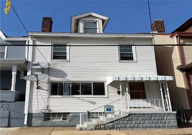 Homes for sale in Sharpsburg, PA | 112 Clay St, Sharpsburg, PA 15215 | MLS# 1759542