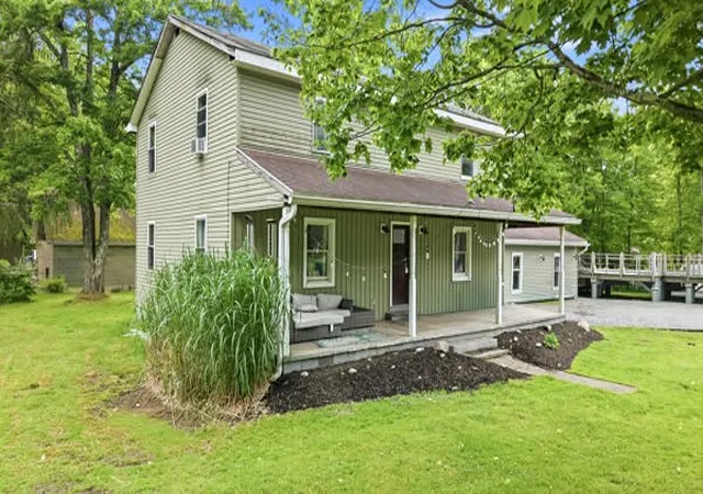 Homes for sale in Shenango, PA | 4313 Mapleton St, Shenango, PA 16134 | MLS# 1759621