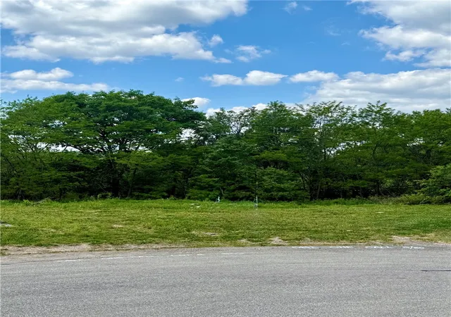 1st image of 307 Mary Beth Dr, Twp Of But Nw, PA 16001 | MLS# 1759656
