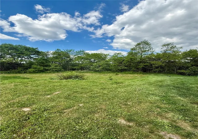 3rd image of 307 Mary Beth Dr, Twp Of But Nw, PA 16001 | MLS# 1759656