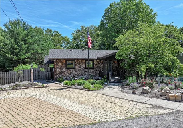 Homes for sale in Lower Burrell, PA | 532 Reimer St, Lower Burrell, PA 15068 | MLS# 1759154
