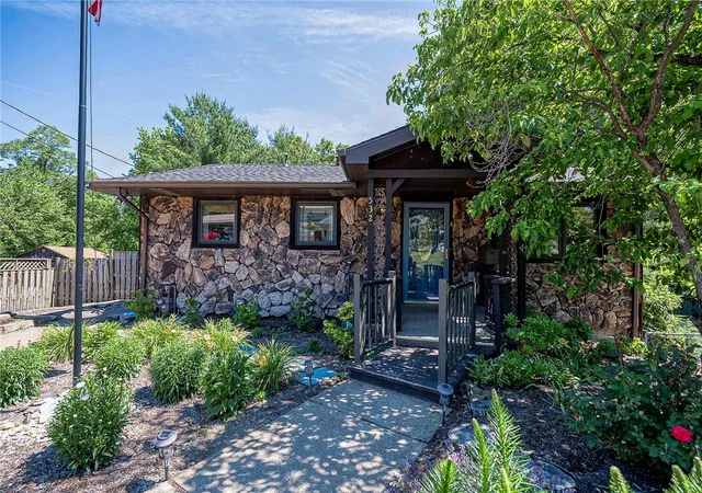 Homes for sale in Lower Burrell, PA | 532 Reimer St, Lower Burrell, PA 15068 | MLS# 1759154
