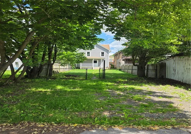 Photo 3 of Single family home for sale at 523 State St, City Of But Nw, PA 16001 | MLS# 1759675 | Listing updated on 2026-07-24