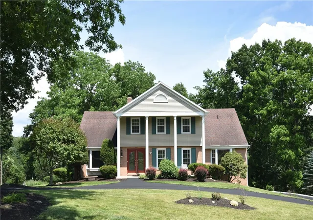 1st image of 1733 Hathaway Ln, Upper St Clair, PA 15241 | MLS# 1759140