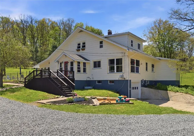 Homes for sale in Canal Twp, PA | 367 369 Buttermilk Hill Road, Canal Twp, PA 16323 | MLS# 1759661