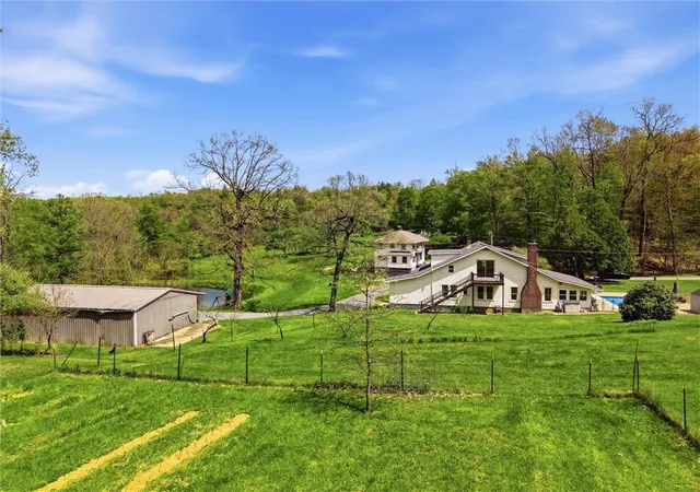 Photo 4 of Single family home for sale at 367-369 Buttermilk Hl Rd, Franklin, PA 16323 | MLS# 1759661 | Listing updated on 2026-07-22