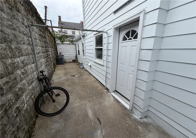3rd image of 98 S 15Th St, South Side, PA 15203 | MLS# 1759278