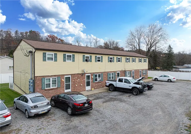 Photo 3 of Multi family home for sale at 529 Birch St, New Kensington, PA 15068 | MLS# 1759735 | Listing updated on 2026-06-12