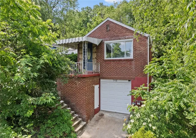 Photo 1 of Single family home for sale at 716 Darlington St, Carnegie, PA 15106 | MLS# 1759619 | Listing updated on 2026-07-14