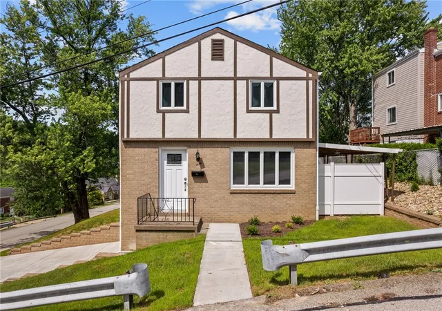 2nd image of 1674 Fiat St, Brookline, PA 15210 | MLS# 1759664