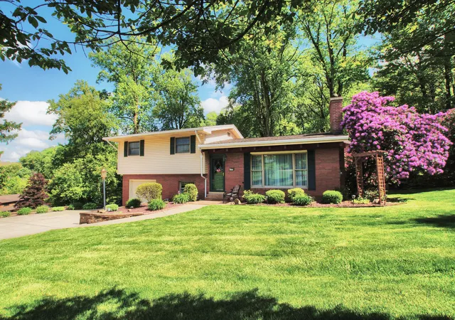 Homes for sale in Hempfield Twp, PA | 310 North Dr, Hempfield Twp, PA 15644 | MLS# 1759758