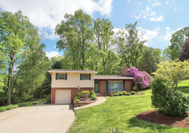 Homes for sale in Hempfield Twp, PA | 310 North Dr, Hempfield Twp, PA 15644 | MLS# 1759758