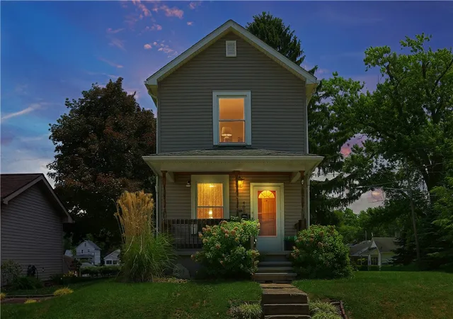 Homes for sale in New Castle, PA | 408 N Vine St, New Castle, PA 16101 | MLS# 1759782