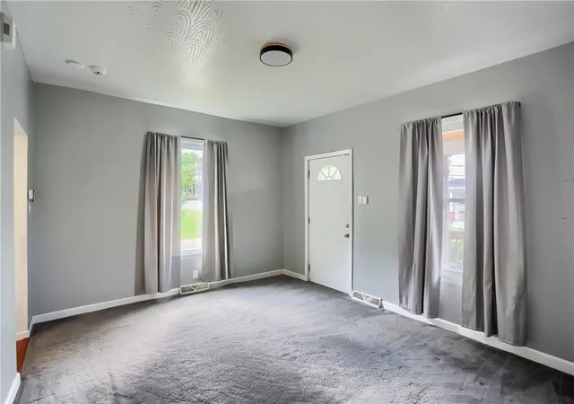5th image of 408 N Vine St, New Castle, PA 16101 | MLS# 1759782