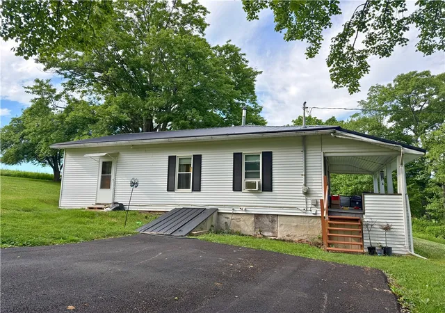 Photo 1 of Single family home for sale at 2141 Clintonville Rd, Harrisville, PA 16038 | MLS# 1759550 | Listing updated on 2026-07-21
