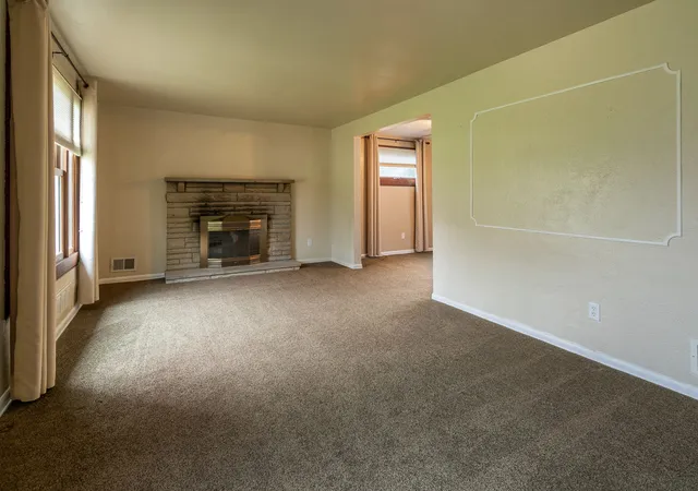 Homes for sale in Baldwin Twp, PA | 963 Highview Rd, Baldwin Twp, PA 15234 | MLS# 1759799