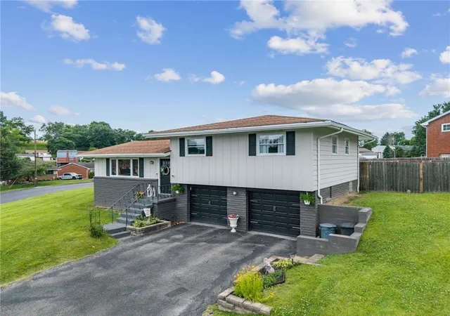 2nd image of 201 Church Dr, Hempfield Twp, PA 15642 | MLS# 1759640