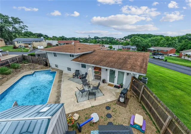 Photo 3 of Sale Pending at 201 Church Dr, Hempfield Twp, PA 15642 | MLS# 1759640 | Listing updated on 2026-08-01
